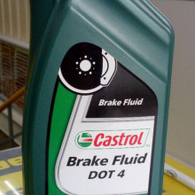 157D5A Тормозная жидкость Castrol Brake Fluid DOT4 1л